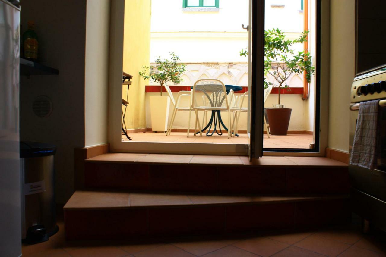 Haripergo Apartments A Bridge For Amalfi Coast ซาแลร์โน ภายนอก รูปภาพ
