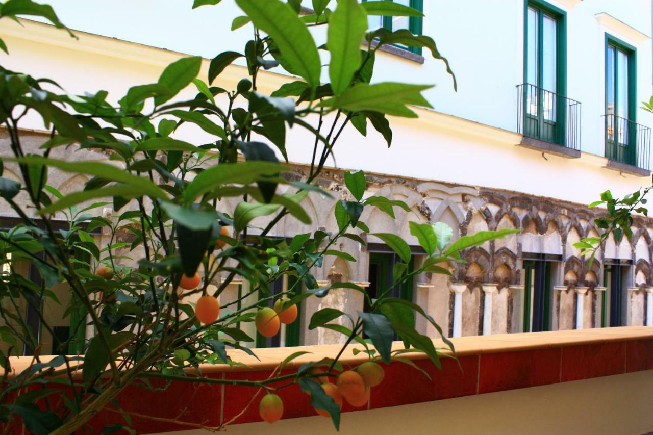 Haripergo Apartments A Bridge For Amalfi Coast ซาแลร์โน ภายนอก รูปภาพ