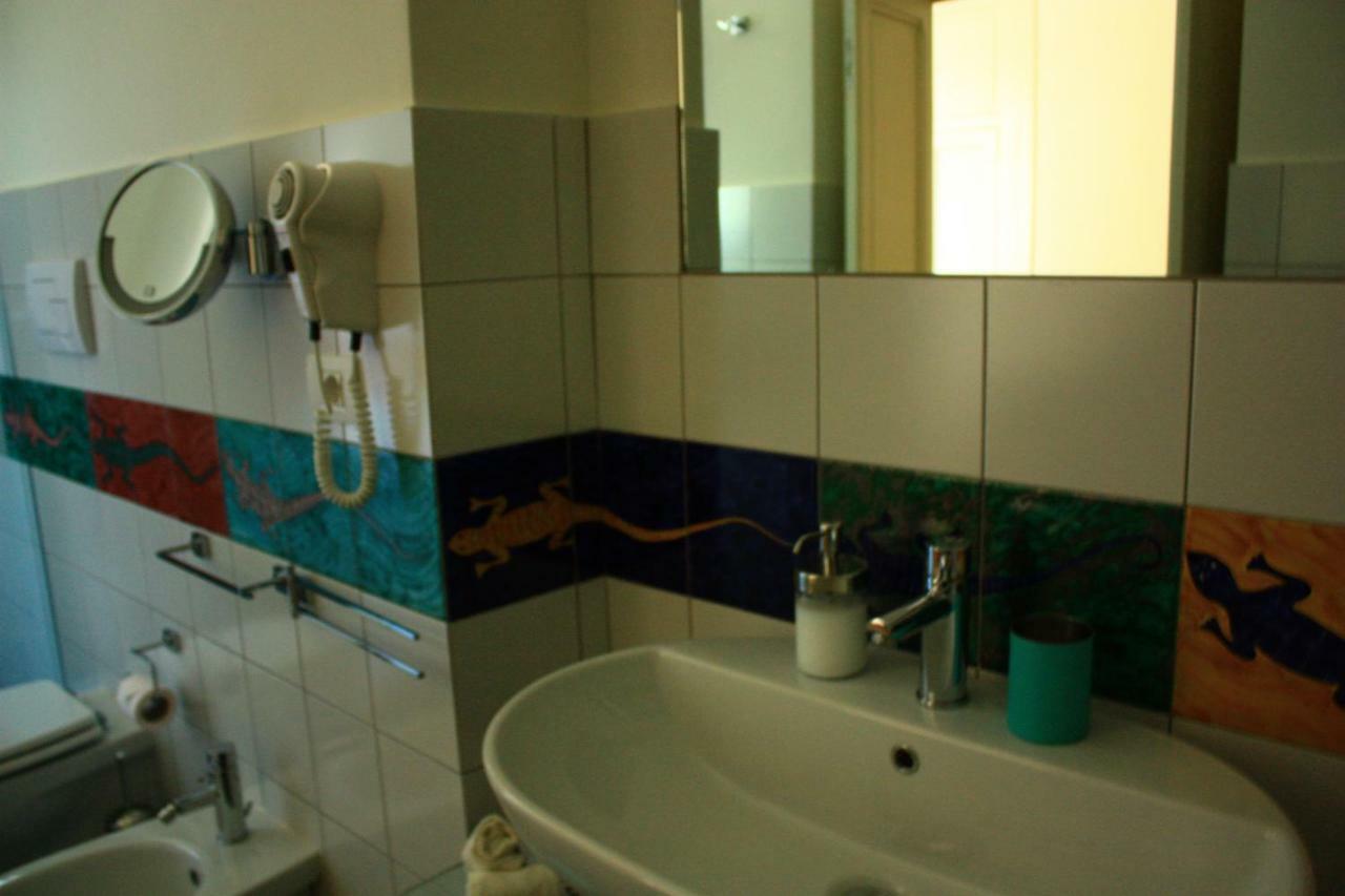 Haripergo Apartments A Bridge For Amalfi Coast ซาแลร์โน ภายนอก รูปภาพ